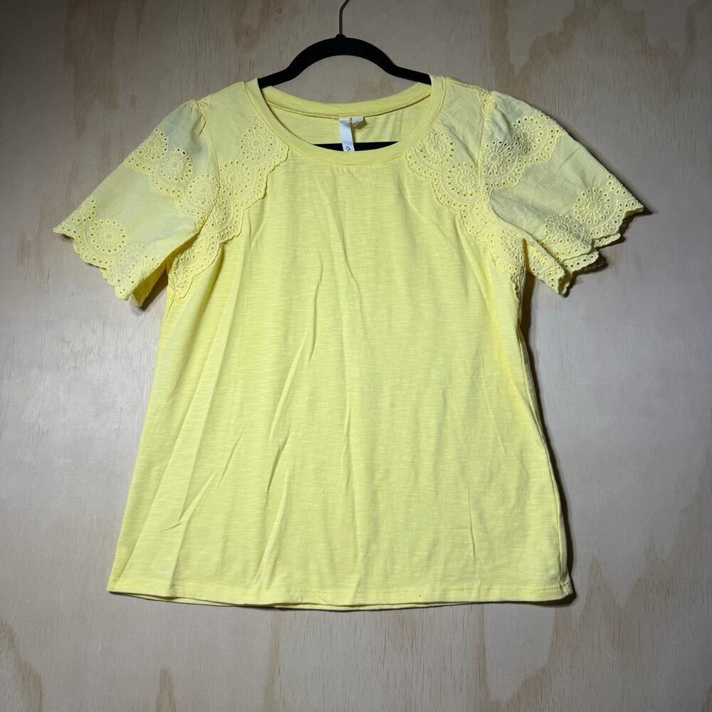 NY Collection Women’s Yellow Eyelet Lace‎ Sleeve Top Medium Short Sleeve Blouse
